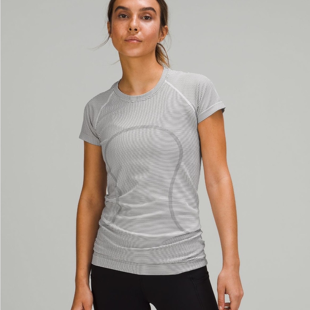 Lululemon swiftly tech !